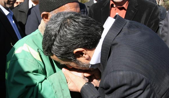 اوج تواضع یک رئیس جمهور , مظلومیت ، احمدی نژاد